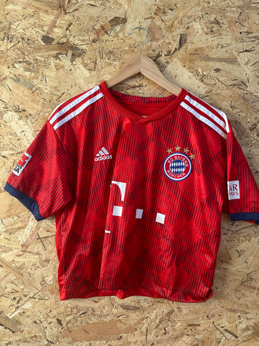 Cropped up-cycled football shirt XL (16)