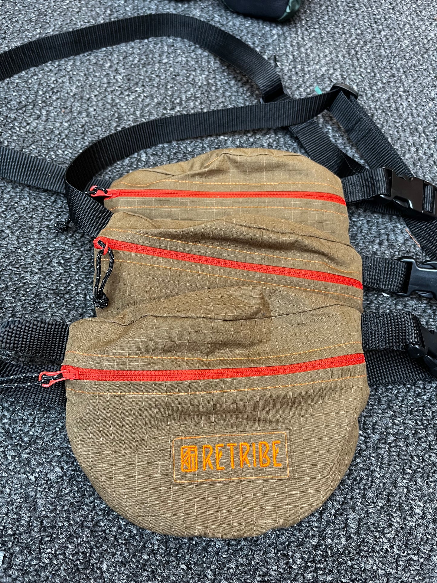 Deadhipster sling & hip bag