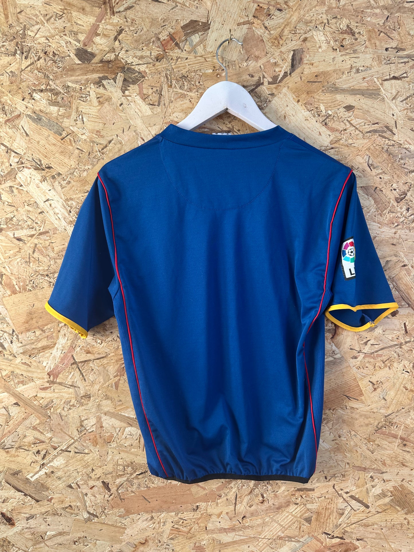 Cropped up-cycled football shirt M (10-12)