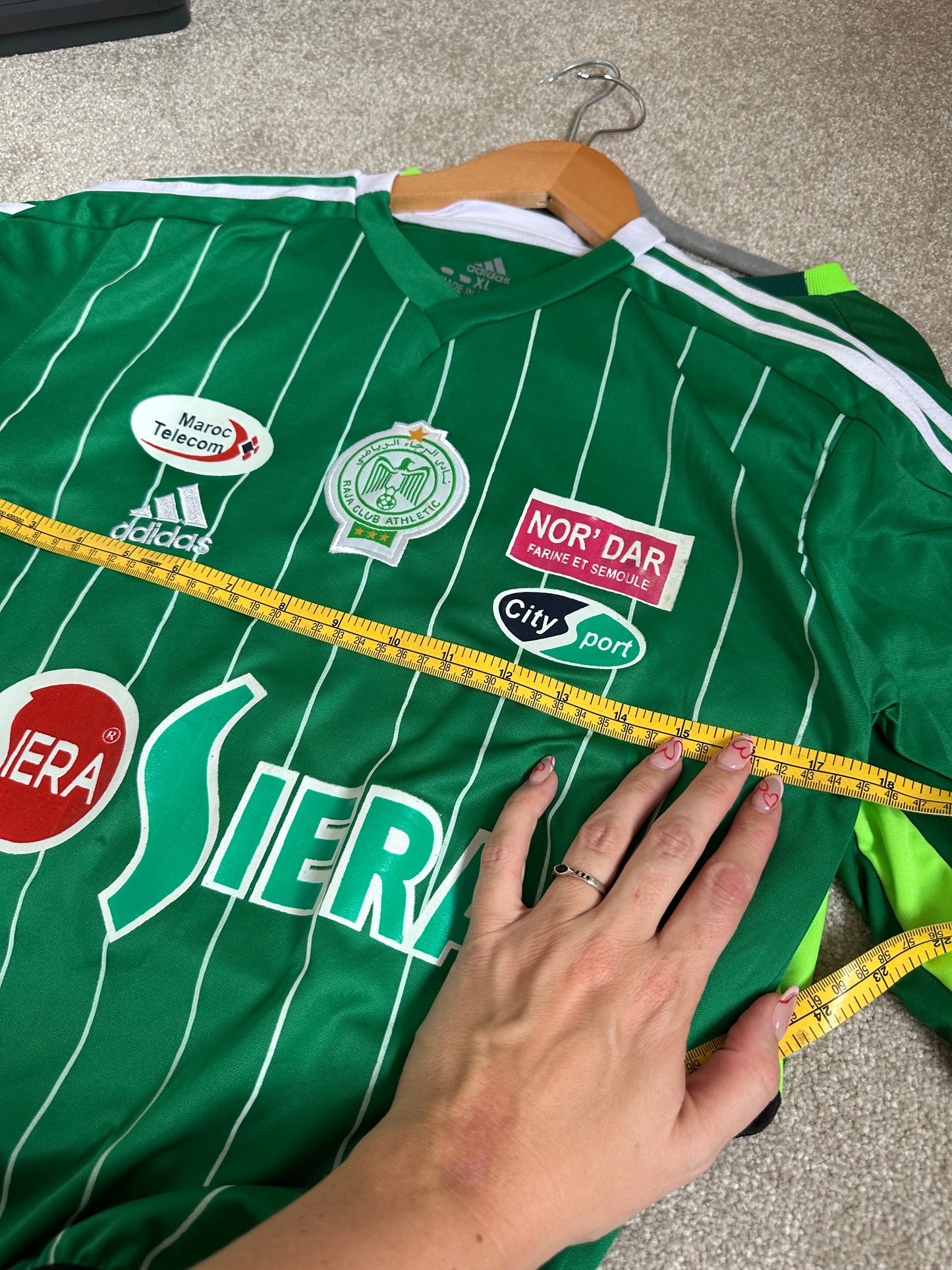 Cropped up-cycled football shirt M (10-12)