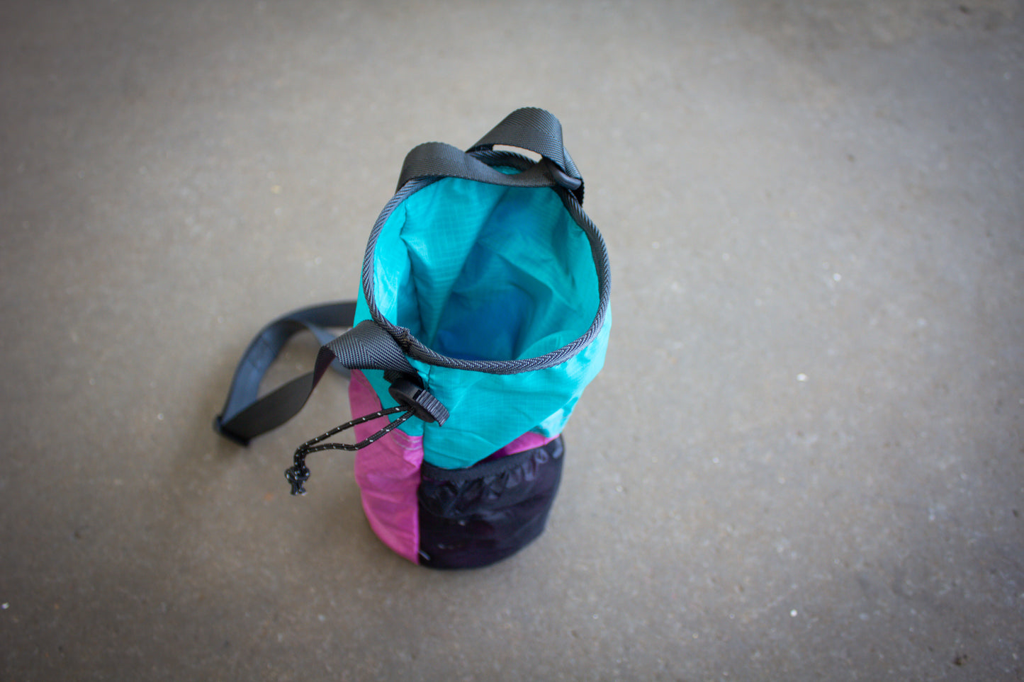 Circular Bottle Carrier - Colour Purple