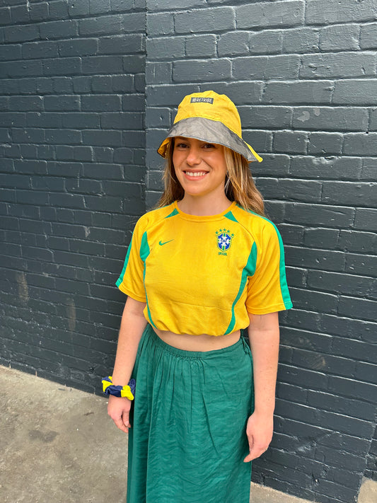Cropped upcycled football shirt - Size Medium