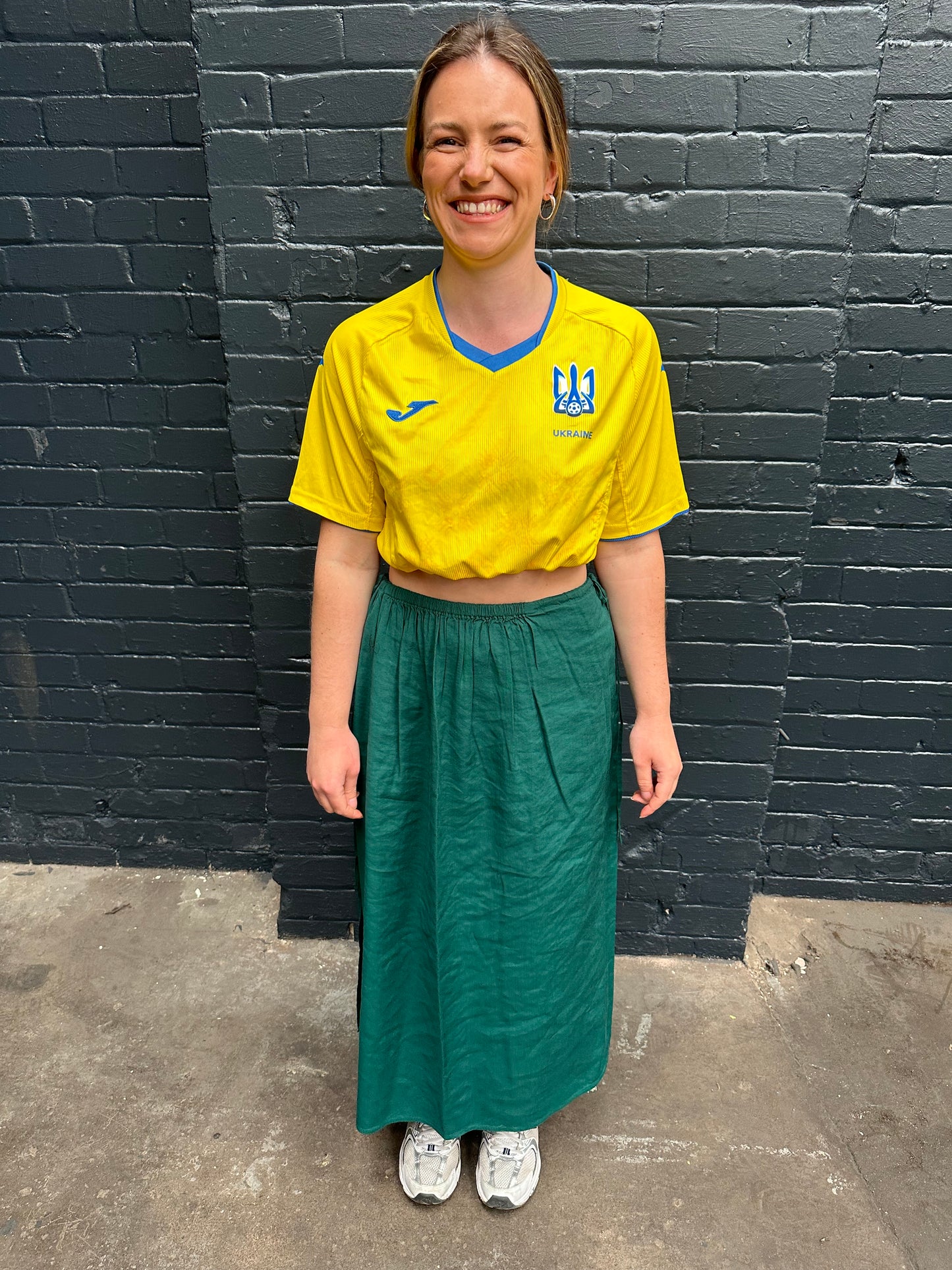 Cropped upcycled football shirt - Size Small